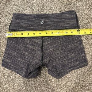 lululemon athletica Women's Black and Gray Striped Bike Shorts